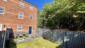 Photo 15- click for photo gallery